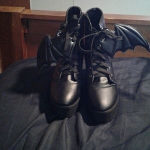 Iron fist/bat royalty boots
